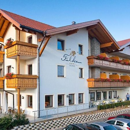 Hotel Falken Falzes Exterior photo