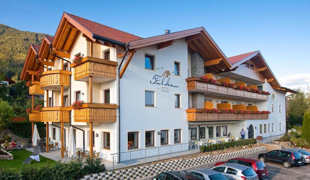 Hotel Falken Falzes Exterior photo